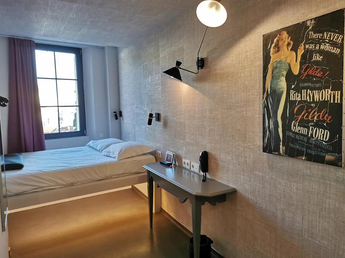 7Art Hotel Cannes 3*,