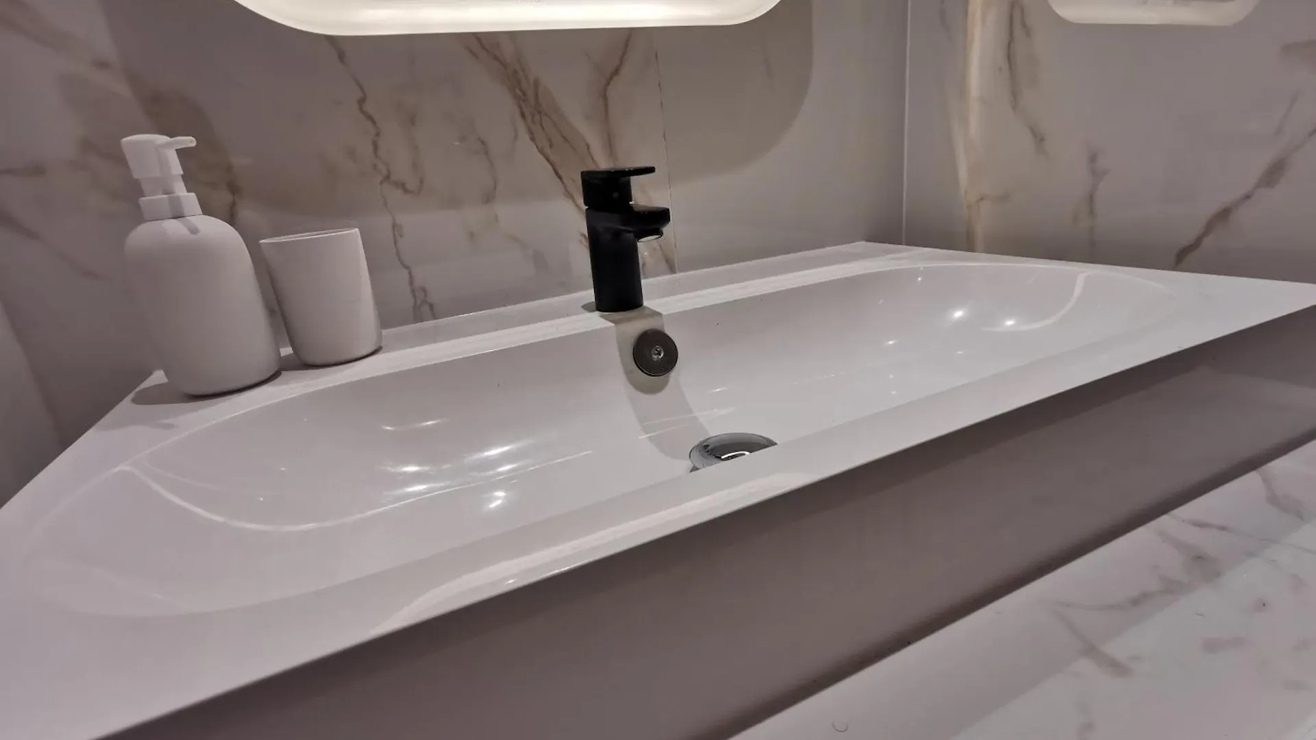 7Art Hotel Cannes