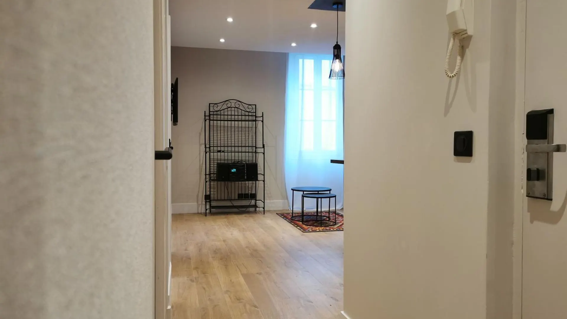 7Art Hotel Κάννες 3*,  Γαλλία