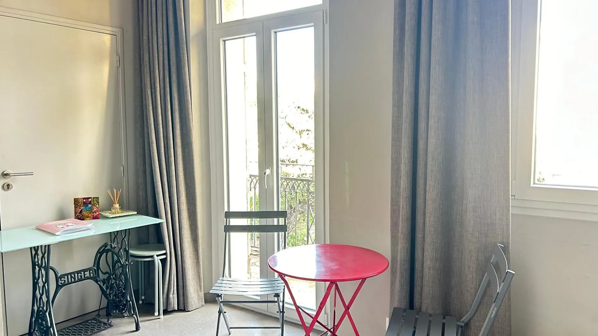 ***  7Art Hotel Cannes France