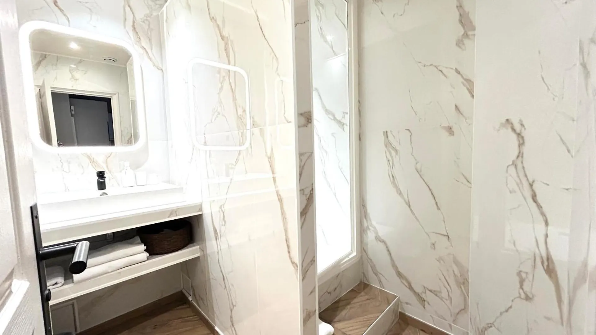 ***  7Art Hotel Κάννες Γαλλία